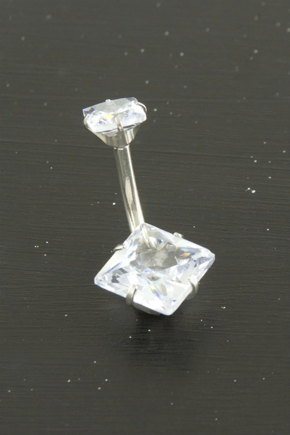 Kare Zirkon Taşlı Çelik Piercing 1 () Adet-Gümüş Rengi