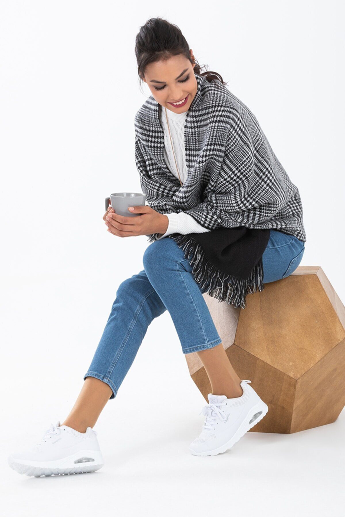 Kareli Çift Taraflı Omuz Şalı