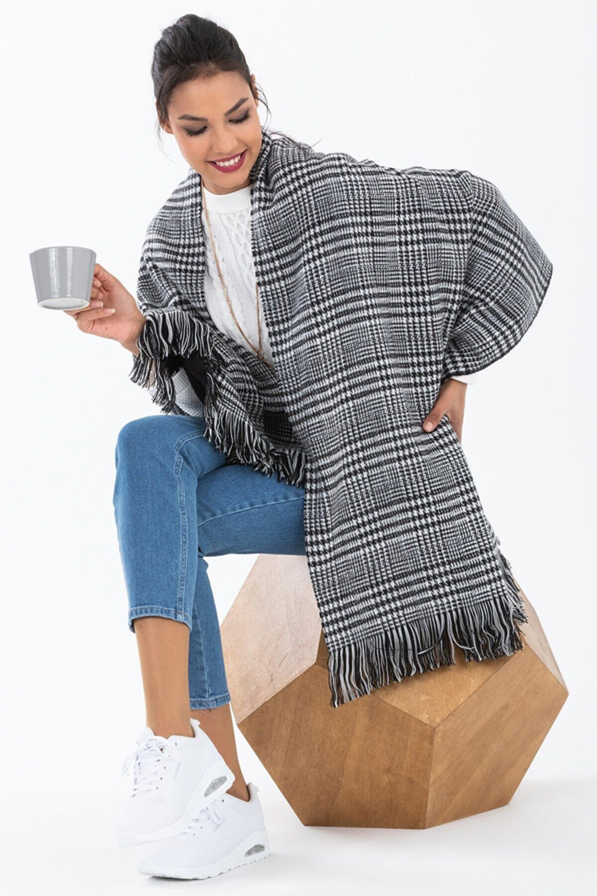 Kareli Çift Taraflı Omuz Şalı