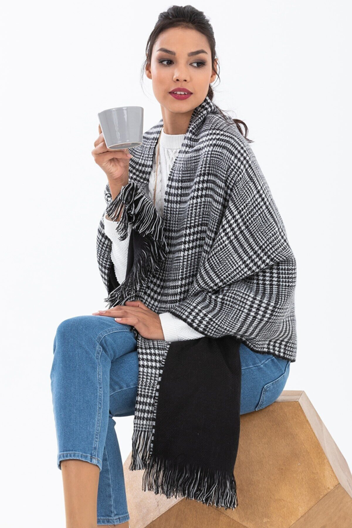 Kareli Çift Taraflı Omuz Şalı