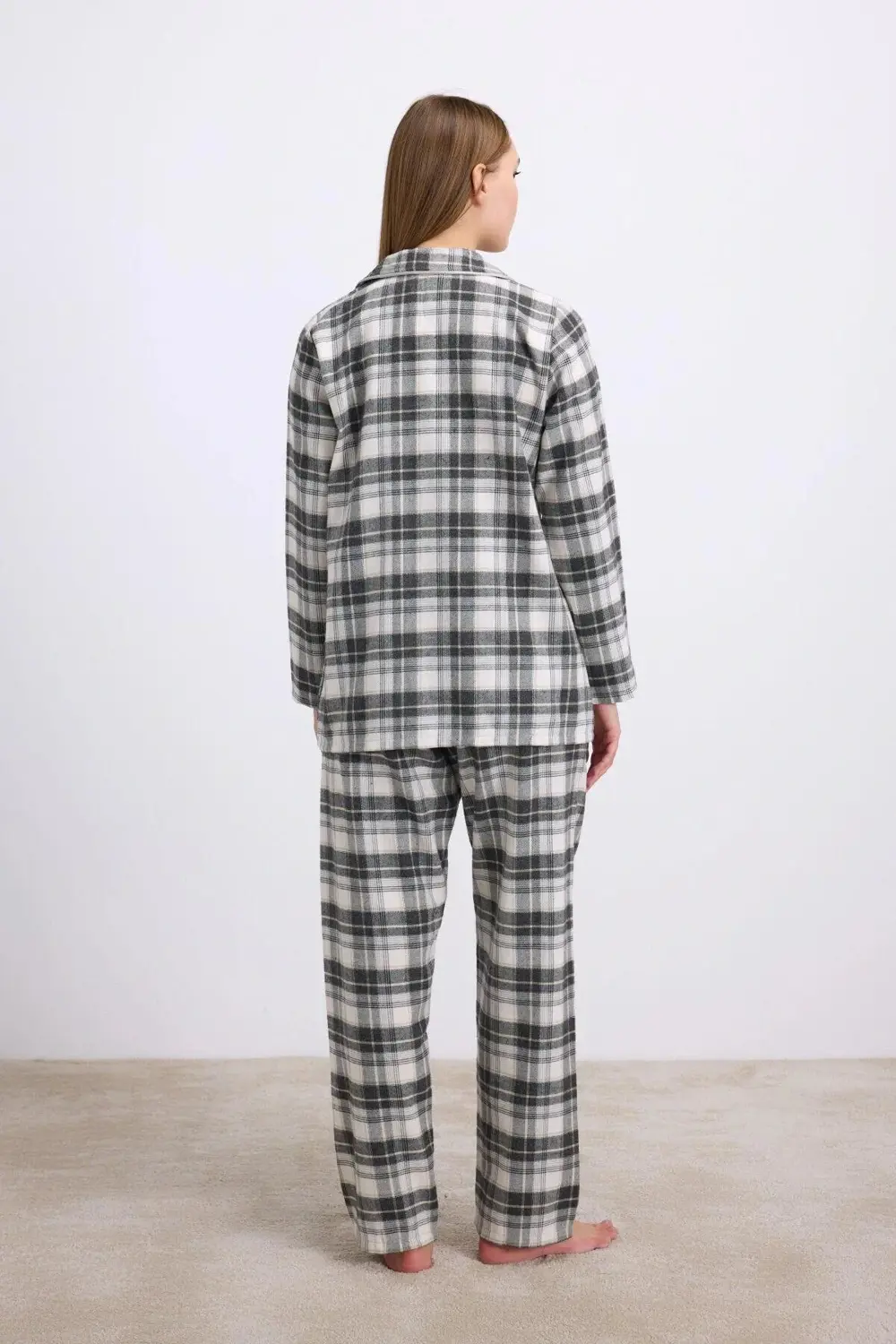 Kareli Flanel Görünümlü Uzun Kollu 2'li Pijama Takımı