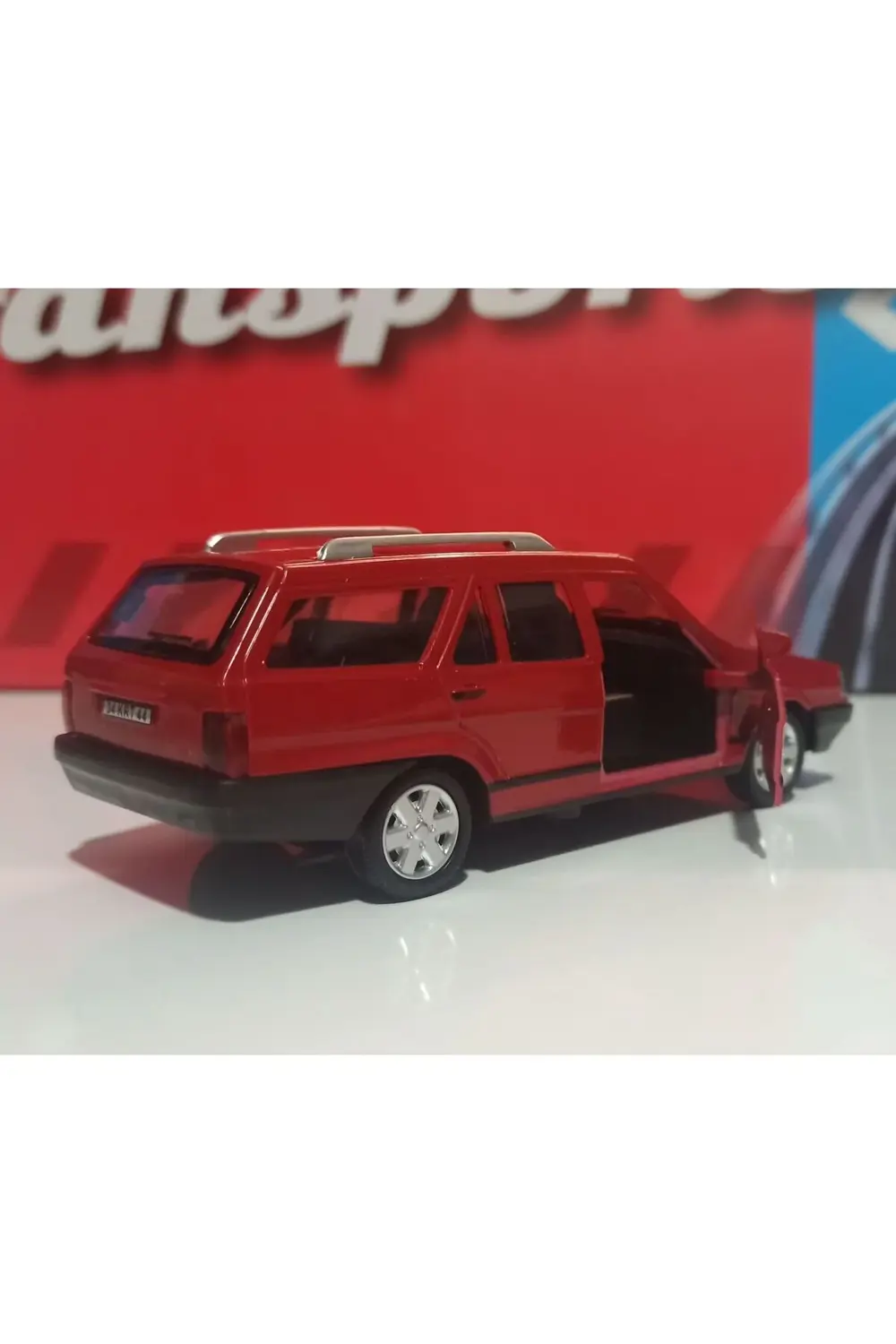 Kartal 1:36 kırmızı sesli ışıklı