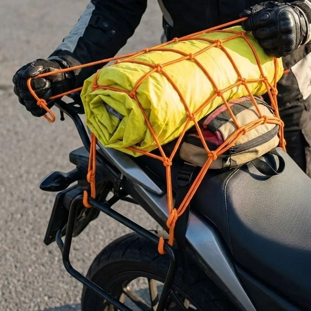 Kask  Esnek Motosiklet Kask Ve Bagaj Filesi – Kask Sabitleyici Plastik Kancalı Taşıma Ağı 35x35 Cm Bx40 Fiyatı, Yorumları ve Özellikleri
