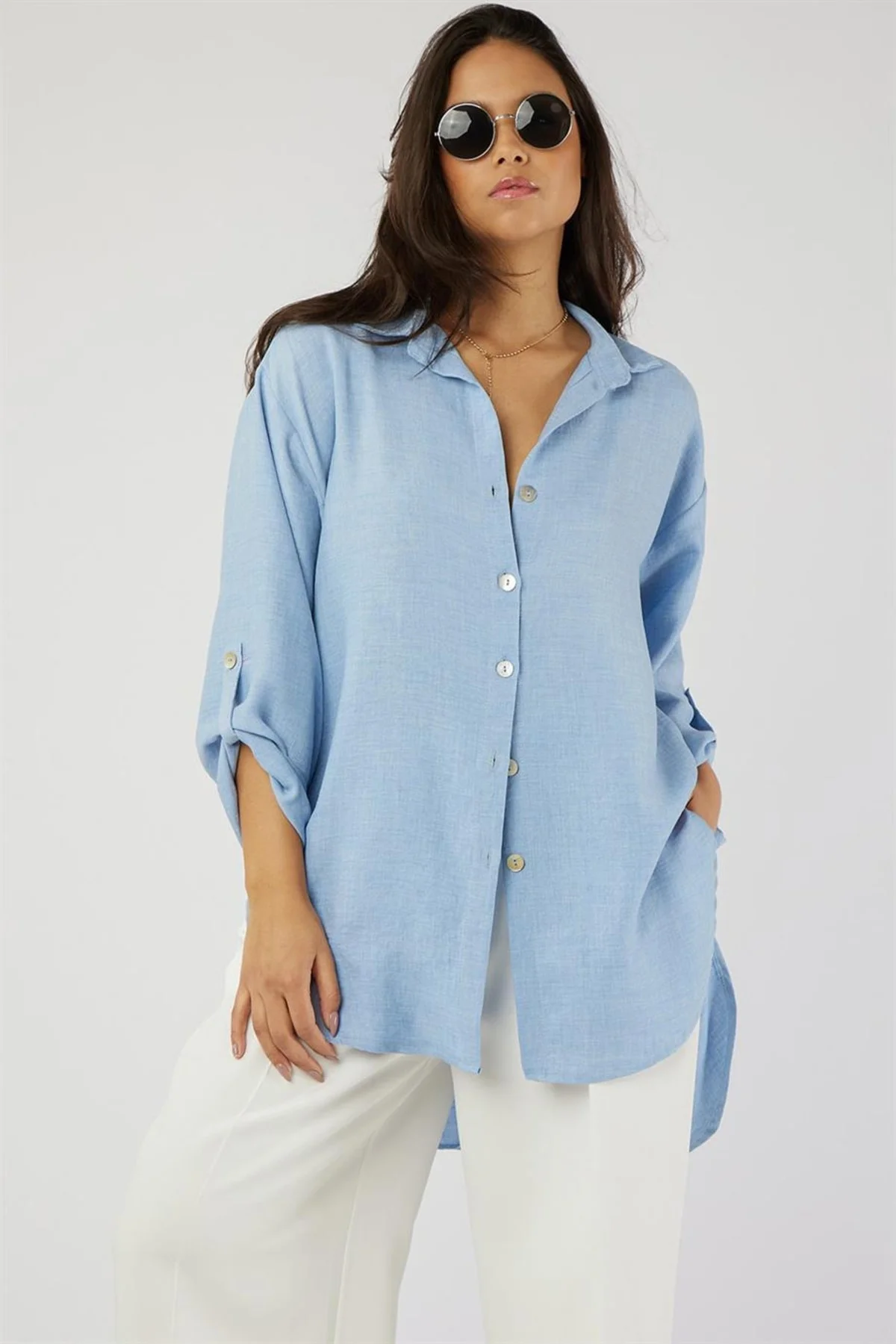 Katlamalı Uzun Kol Sedef Düğmeli Arkası Uzun Rahat Ve Bol Kalıp Ş