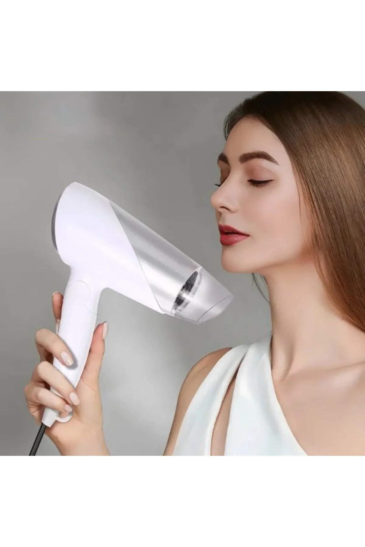 Katlanabilir Başlıklı Saç Kurutma Makinesi