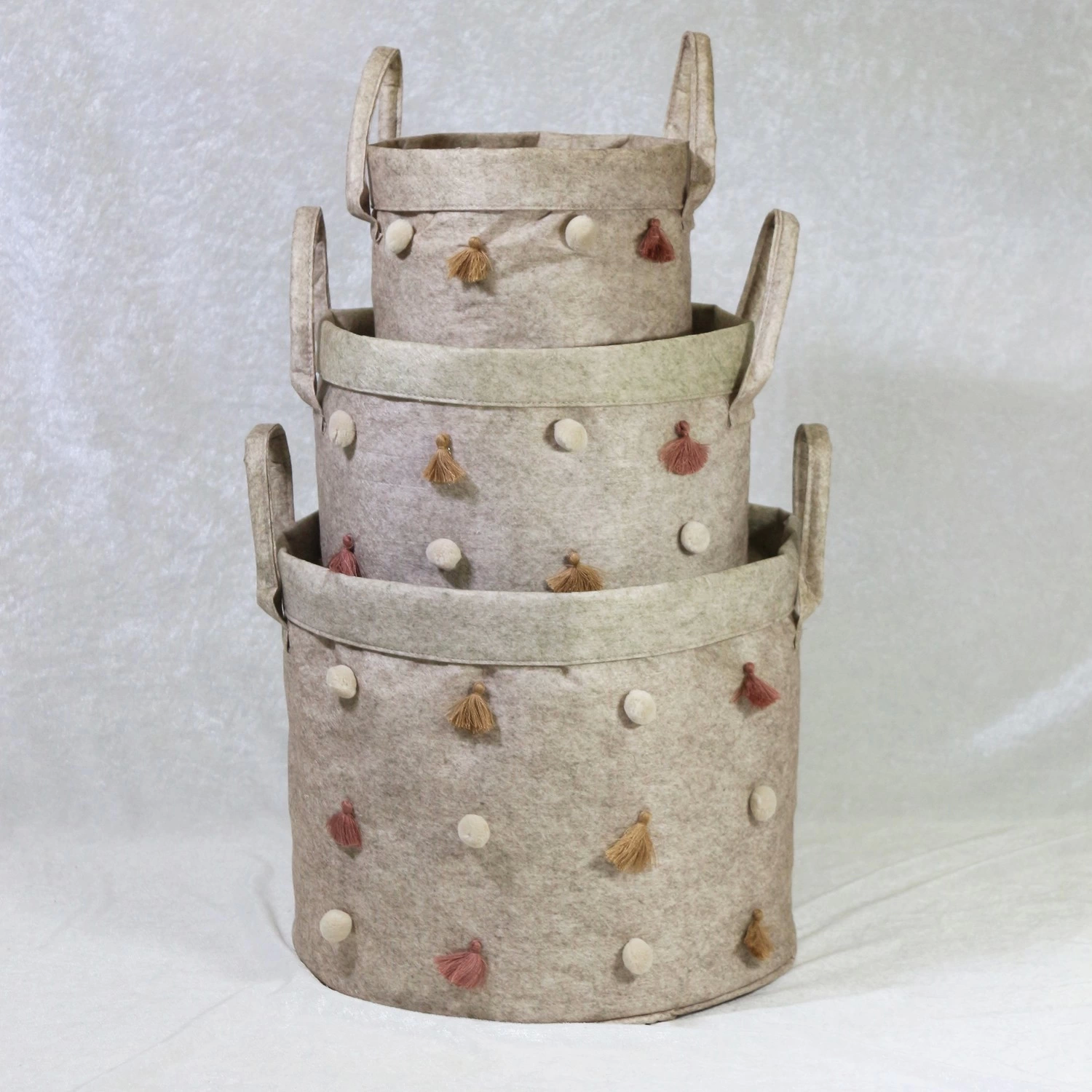 Katlanabilir Çok Amaçlı Ponponlu Yuvarlak Düzenleyici Saklama Kut