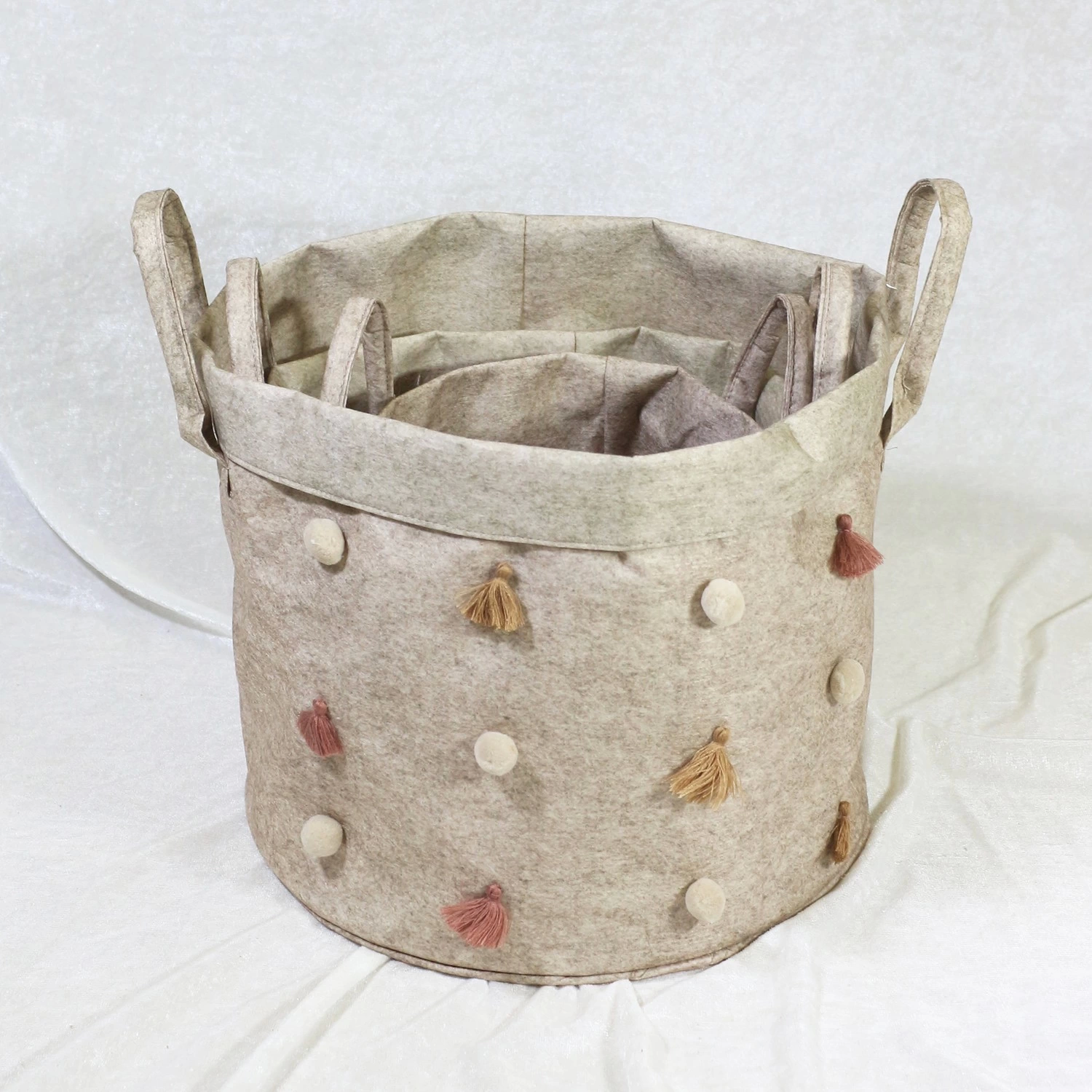 Katlanabilir Çok Amaçlı Ponponlu Yuvarlak Düzenleyici Saklama Kut