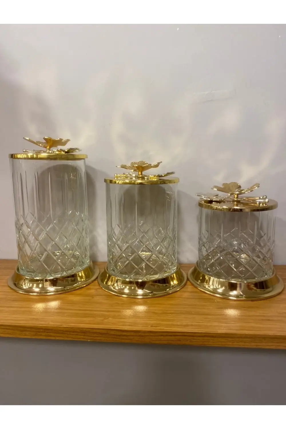 Kavanoz Seti 3'lü Kesme Cam Pirinç Kelebek Model Şeffaf Altın