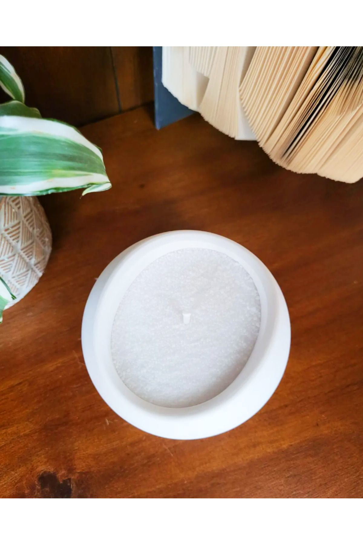 Kavisli Ahşap Fitilli Soya Mumu – Doğal ve Şık Dekoratif Mum