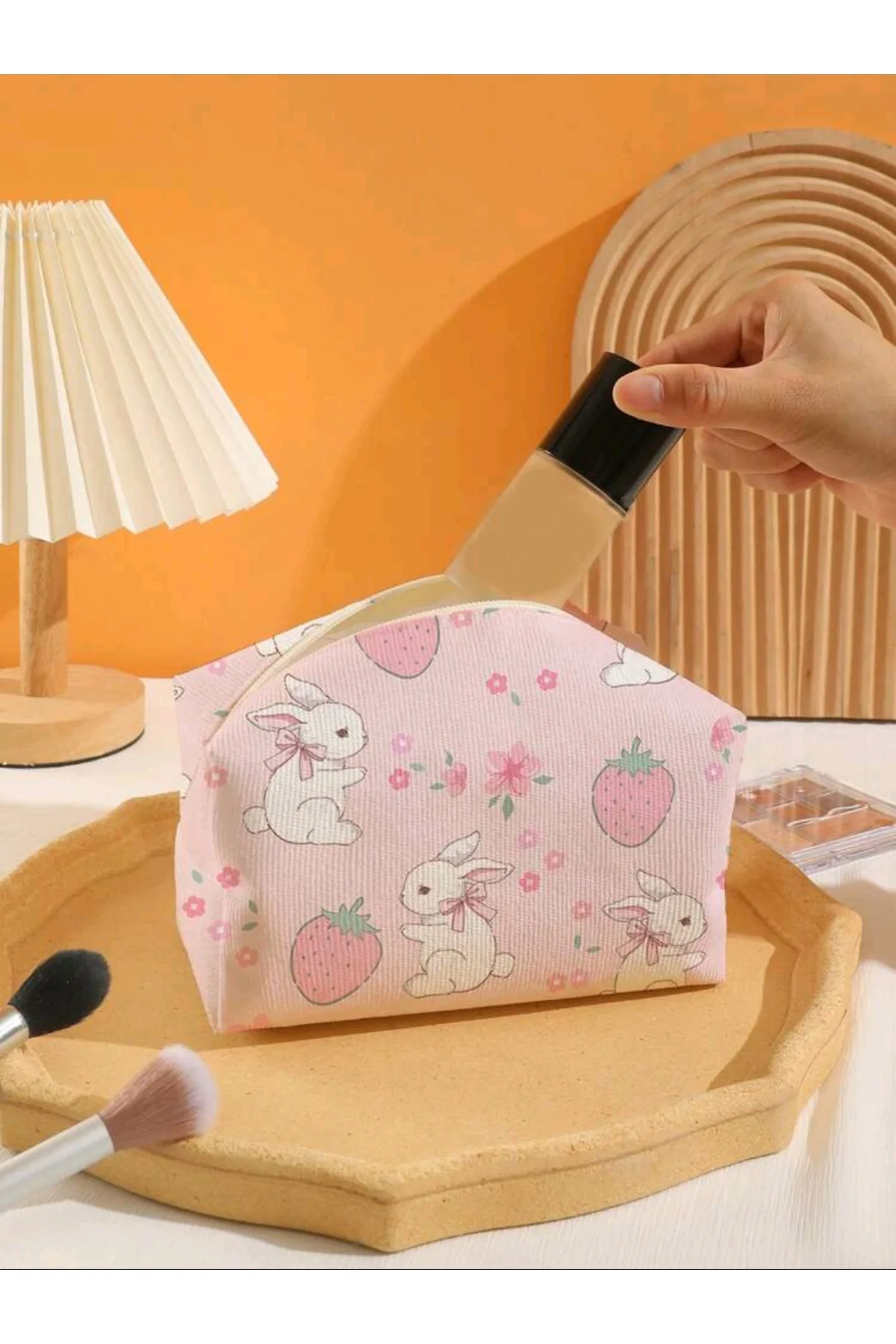 Kawaii Tavşan Ve Çilek Desenli Makyaj Organizer Çantası