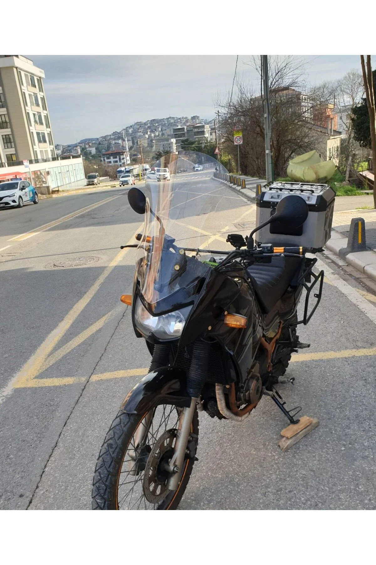 Kawasaki KLE 500 Ön Cam 2005-2008 Model 58cm Şeffaf Renkli 4mm UZ