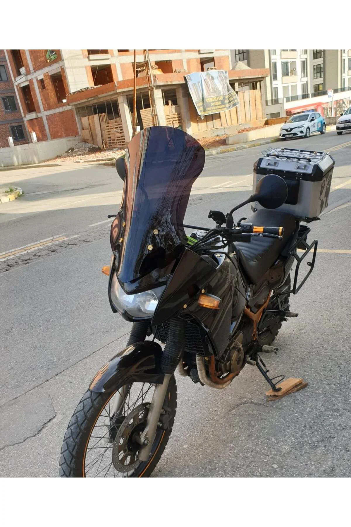 Kawasaki KLE 500 Ön Cam 2005-2008 Model 58cm Siyah Renkli 4mm UZU