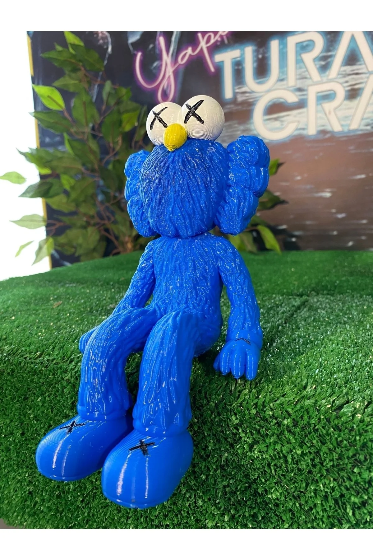 Kaws BFF Vinyl Sitting Boyalı Figür 20 CM BOY
