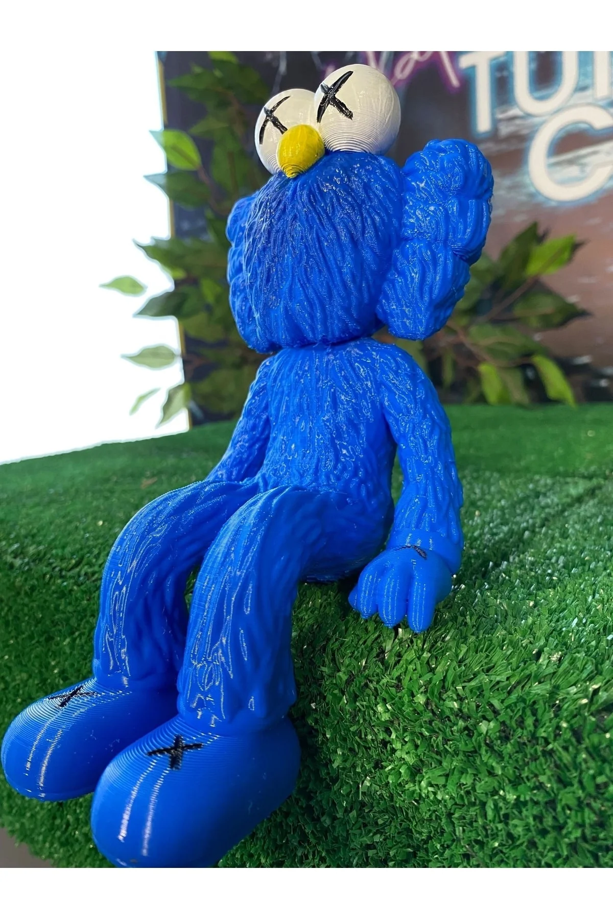 Kaws BFF Vinyl Sitting Boyalı Figür 20 CM BOY