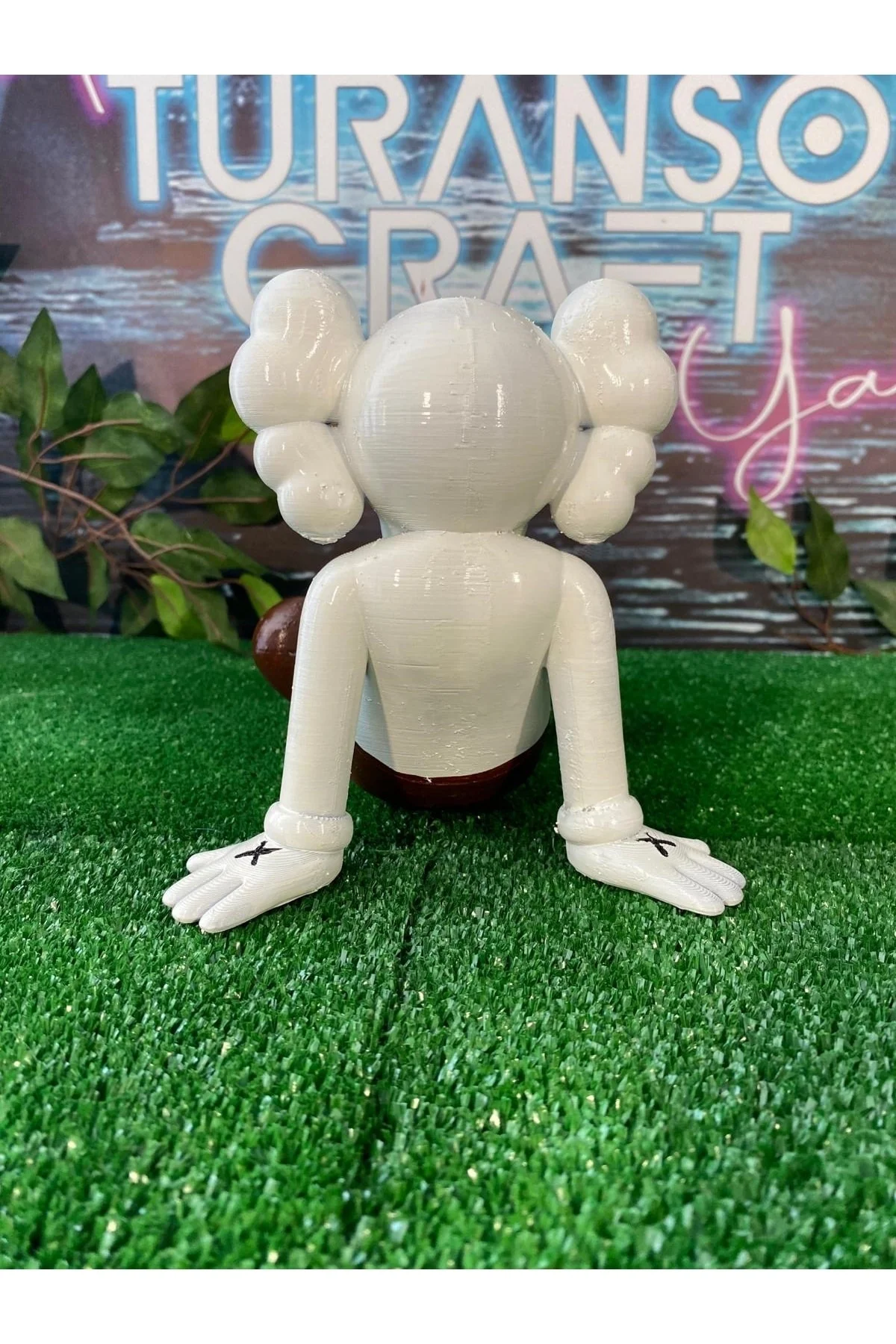 Kaws Holiday Boyalı Figür 20 CM BOY