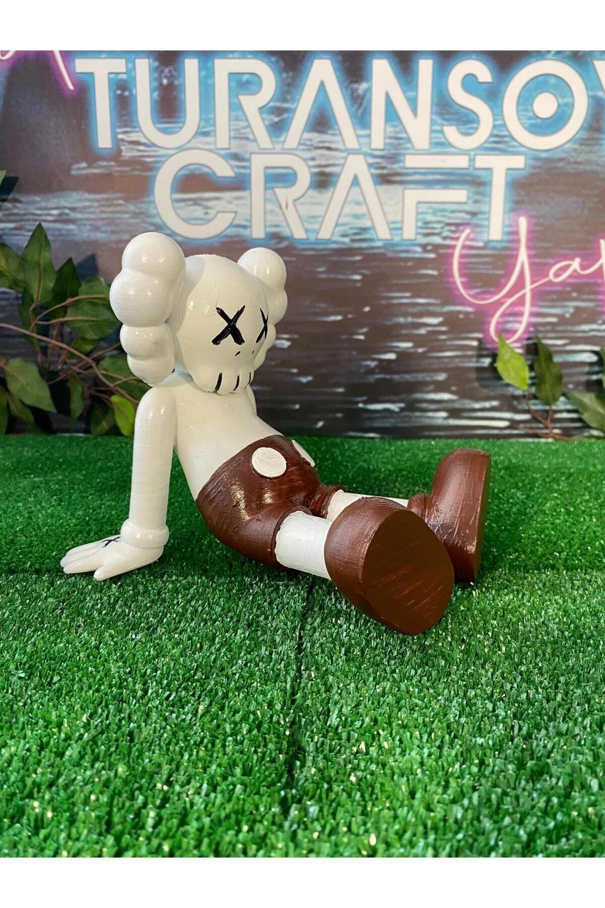 Kaws Holiday Boyalı Figür 20 CM BOY