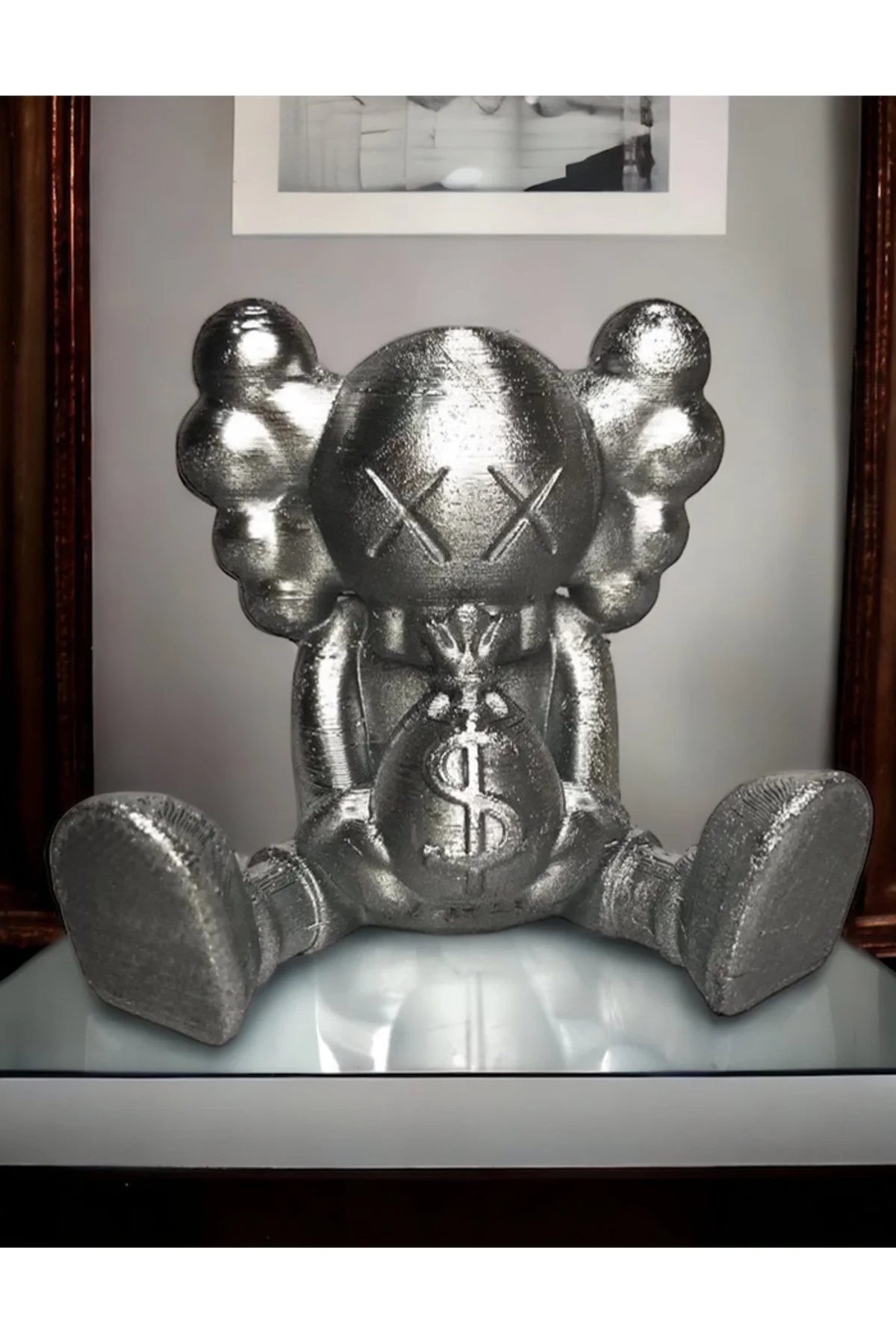 KAWS Para Kesesi Boyalı Figür Zengin Kaws Figür Büyük Boy 20CM