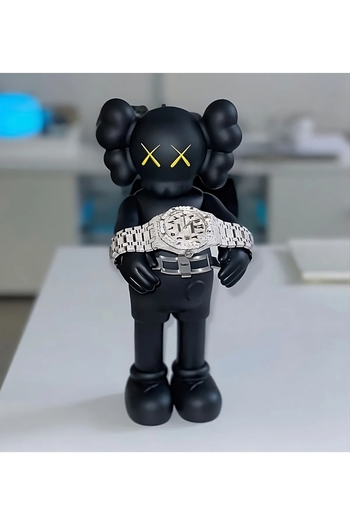 Kaws Saat Standı Kaws Saat Tutacağı Kaws Boyalı Figür Büyük Boy 20CM