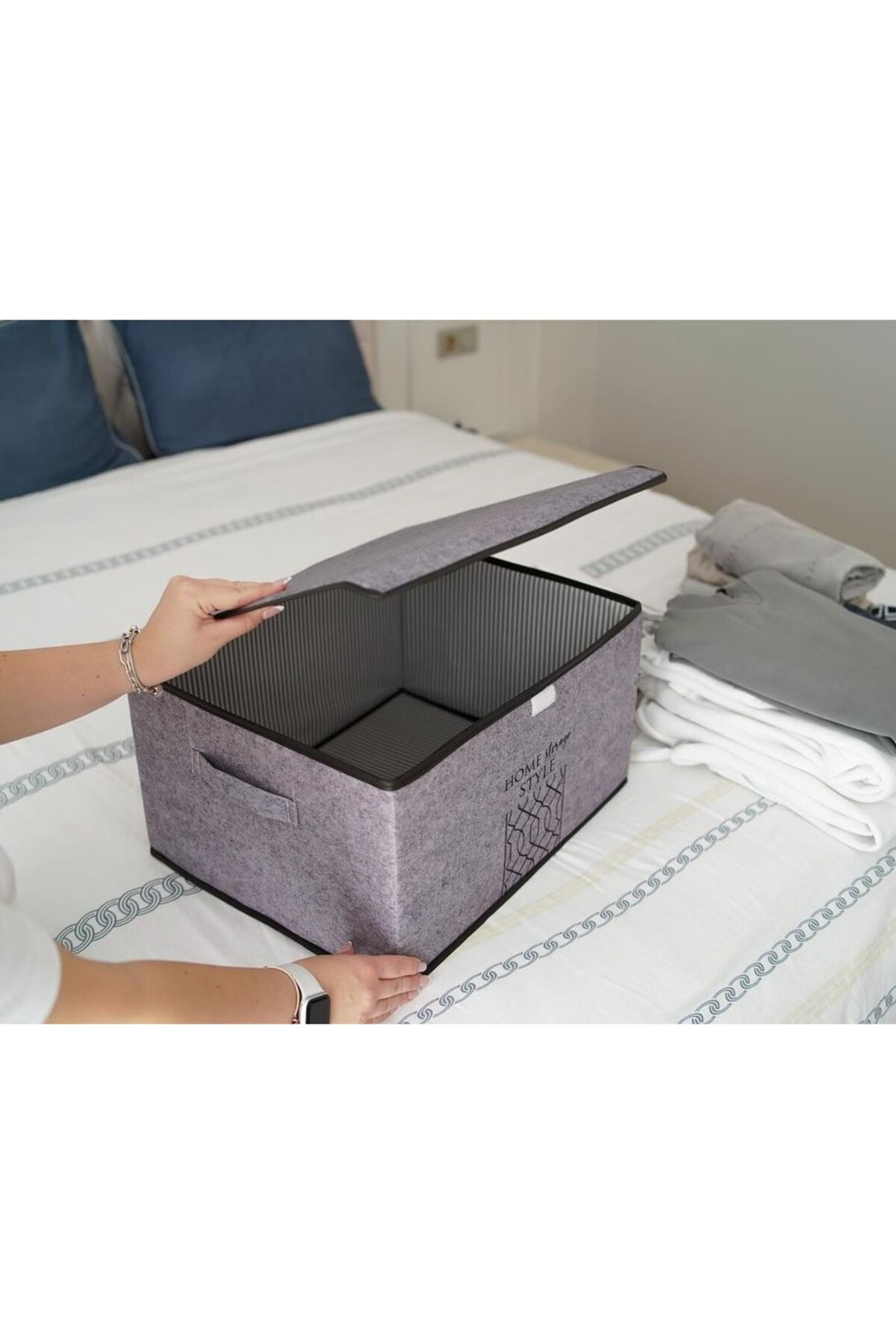 Pazar Kapısı Keçe Kapaklı Çok Amaçlı Maxi Kutu Gri 47X37x24 Cm