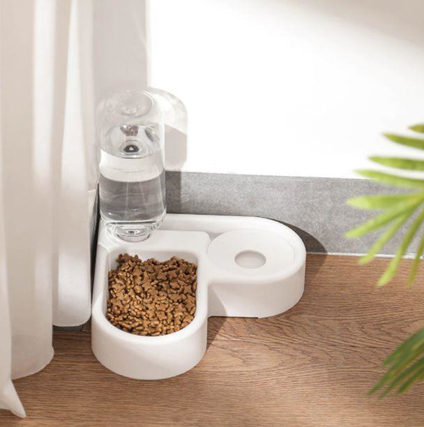 Kedi Su ve Mama Kabı Köşe Dizayn