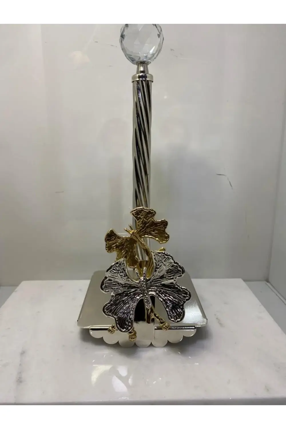 Kelebek Motifli Kağıt Havluluk (gümüş)