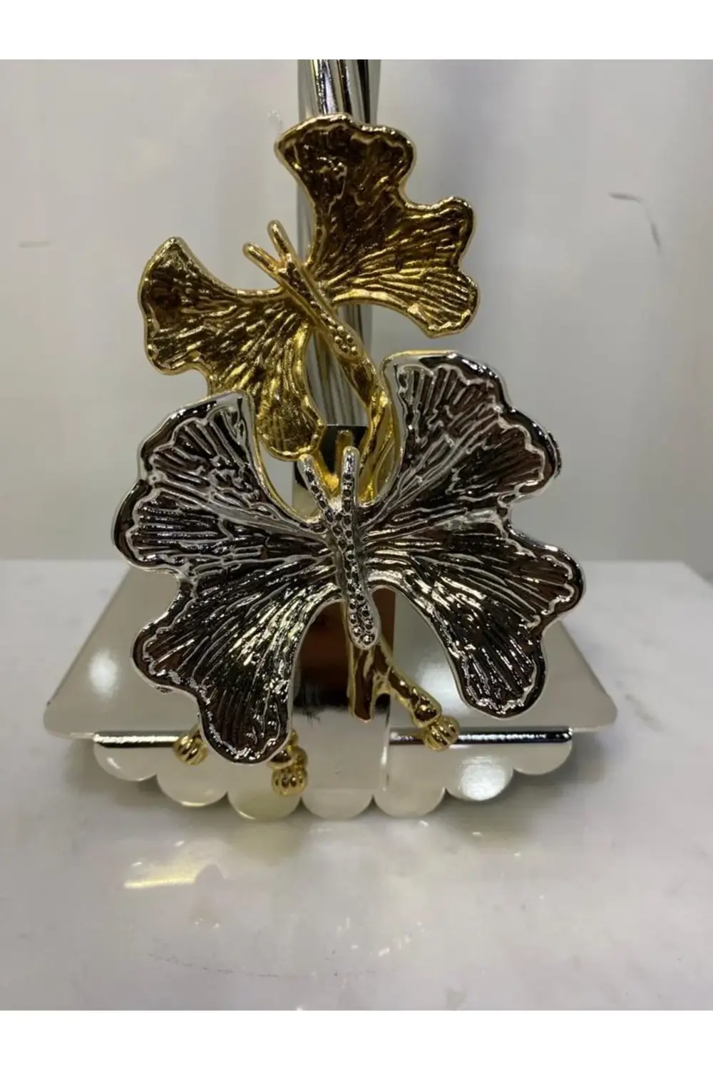 Kelebek Motifli Kağıt Havluluk (gümüş)