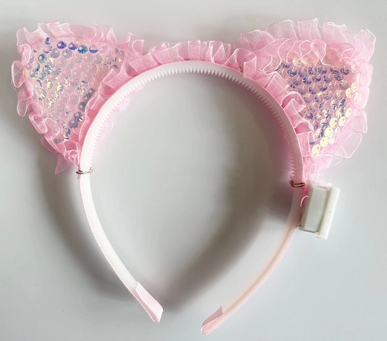 Kenarları Dantelli Pembe Pullu Payetli Led Işıklı Kedi Kulak Taç 