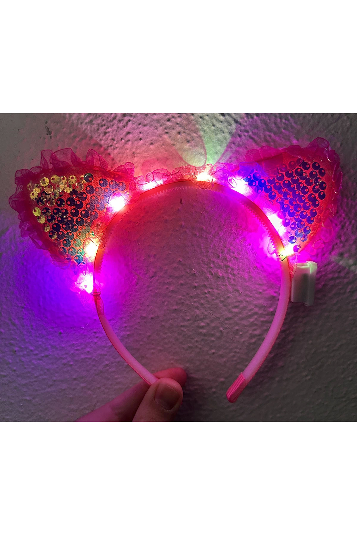 Kenarları Dantelli Fuşya Pullu Payetli Led Işıklı Kulak 17x19 Cm