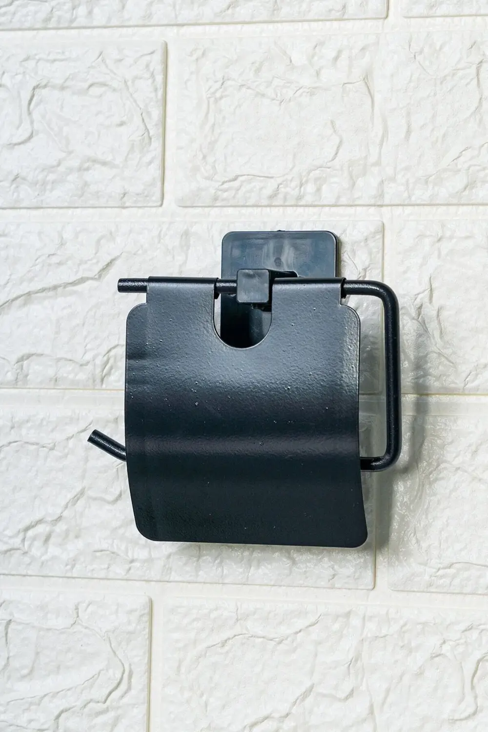 ® Kendiliğinden Yapışkanlı Siyah Paslanmaz Metal Kapaklı Tuvalet