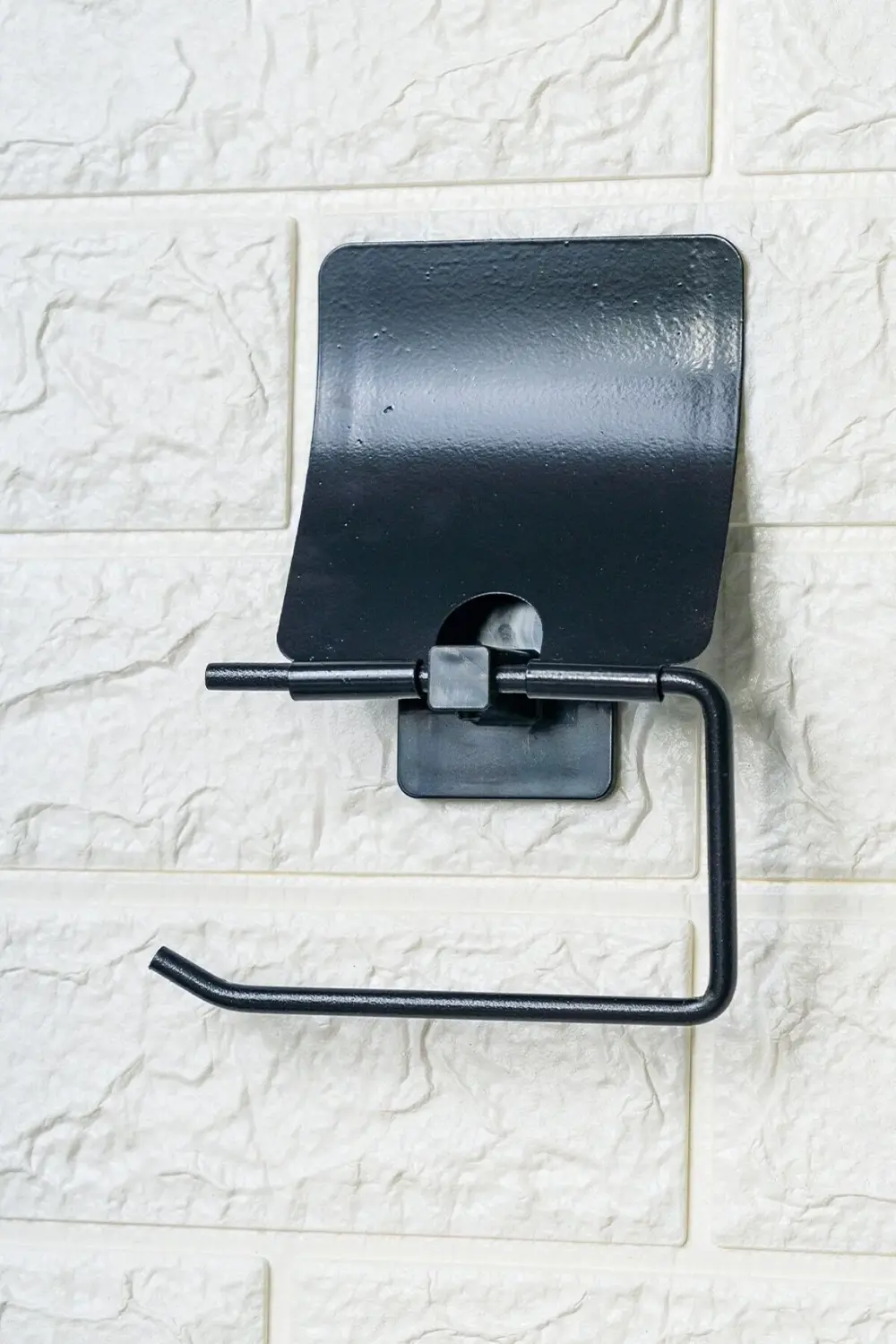 ® Kendiliğinden Yapışkanlı Siyah Paslanmaz Metal Kapaklı Tuvalet