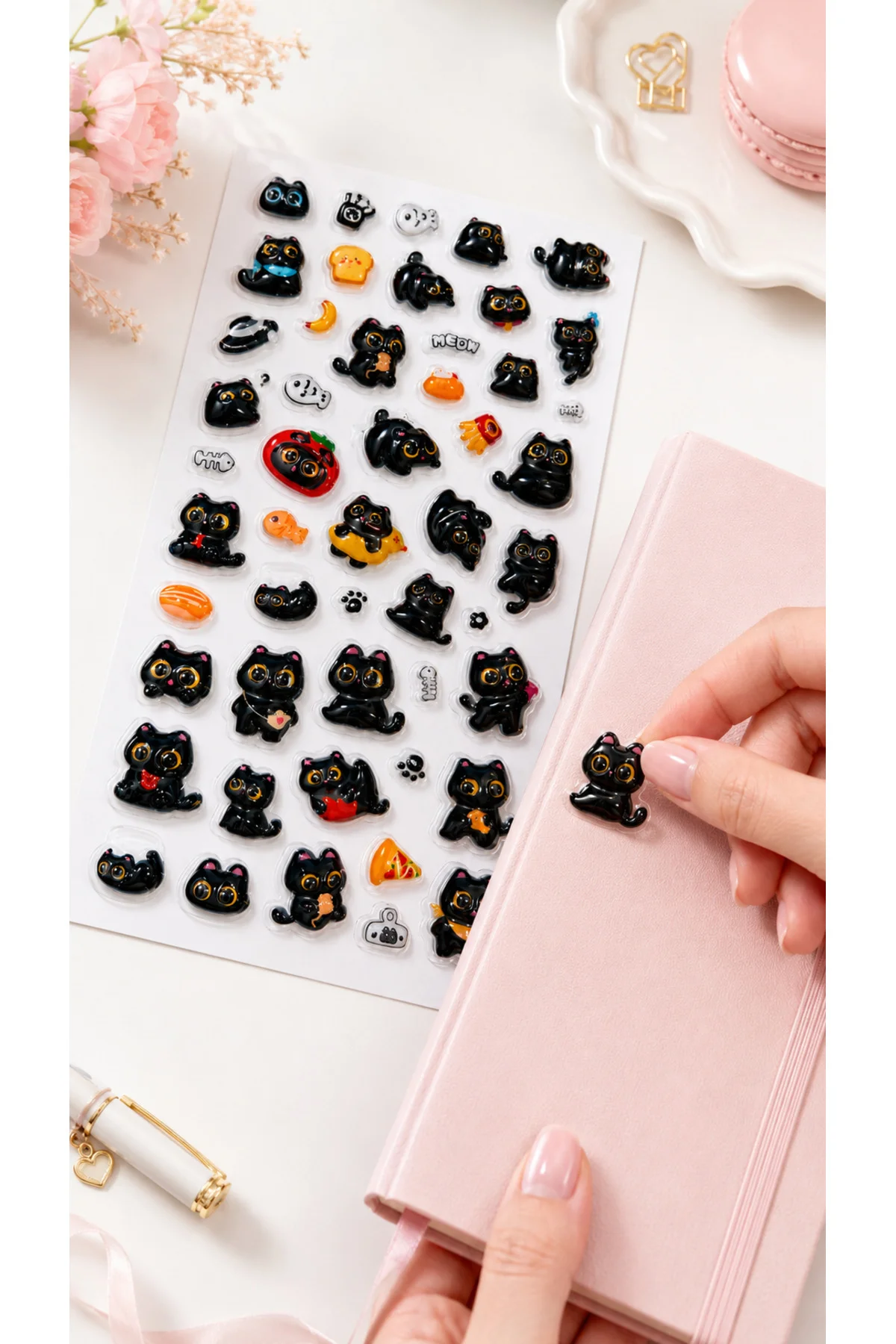 Kendinden Yapışkanlı Kabartmalı Kedili Sticker Seti – Sevimli Siyah Kedi, Pati ve Mama Motifli Dekoratif Çıkartma Süs