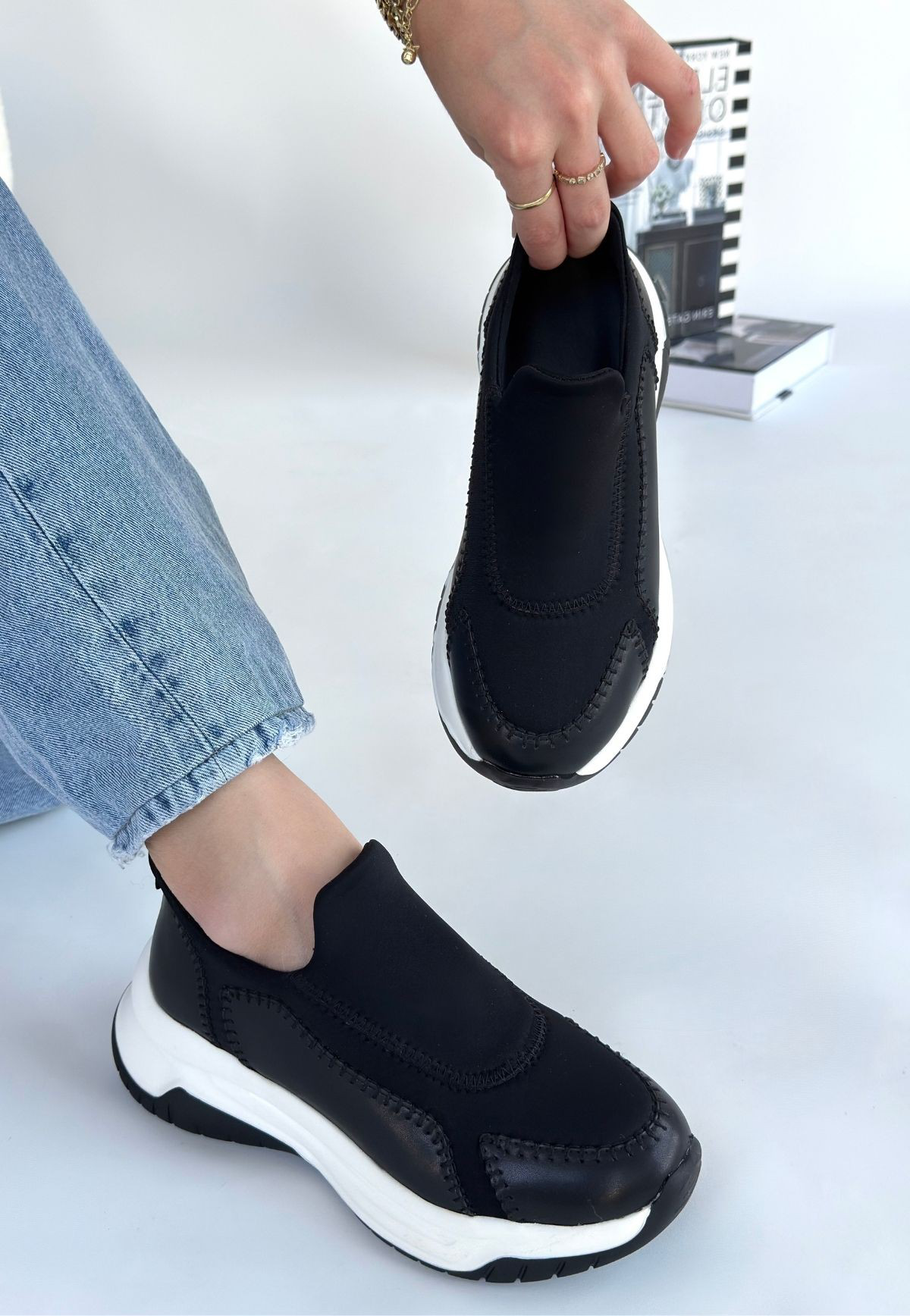 Kendy Siyah Cilt Spor Ayakkabı