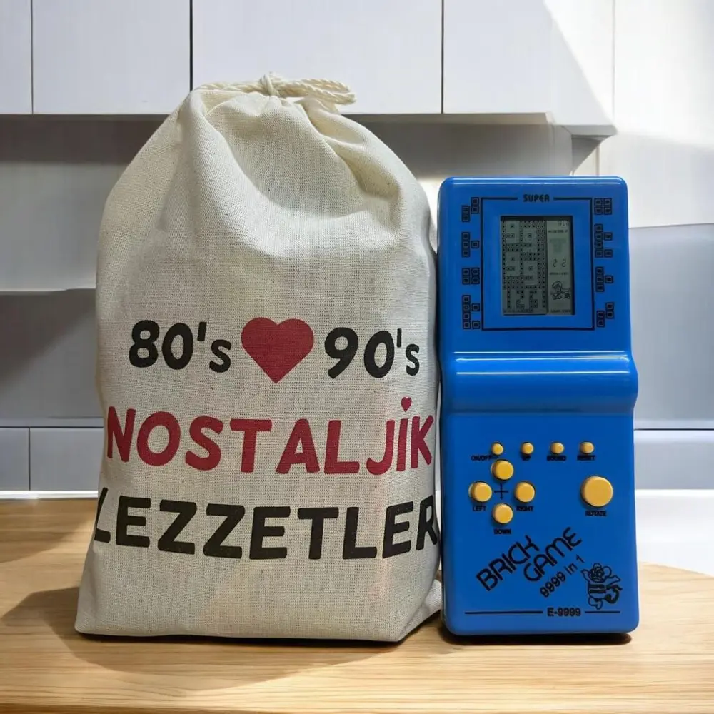 Kese Mavi Tetrisli Nostaljik Hediye Paketi 80'ler 90'lar Kese Mavi Tetrisli Nostaljik Hediye Paketi 80'ler 90'lar