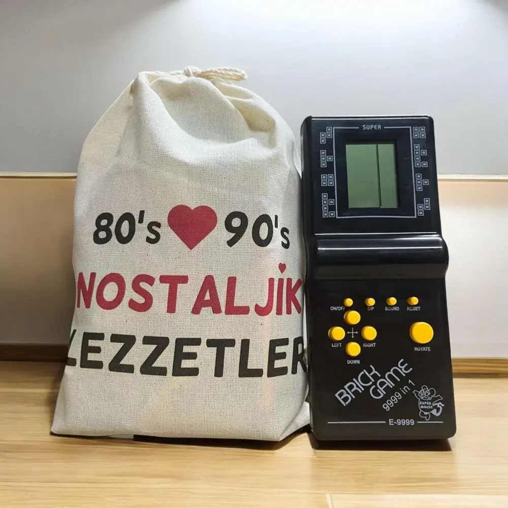 Kese Siyah Tetrisli Nostaljik Hediye Paketi 80'ler 90'lar Kese Siyah Tetrisli Nostaljik Hediye Paketi 80'ler 90'lar