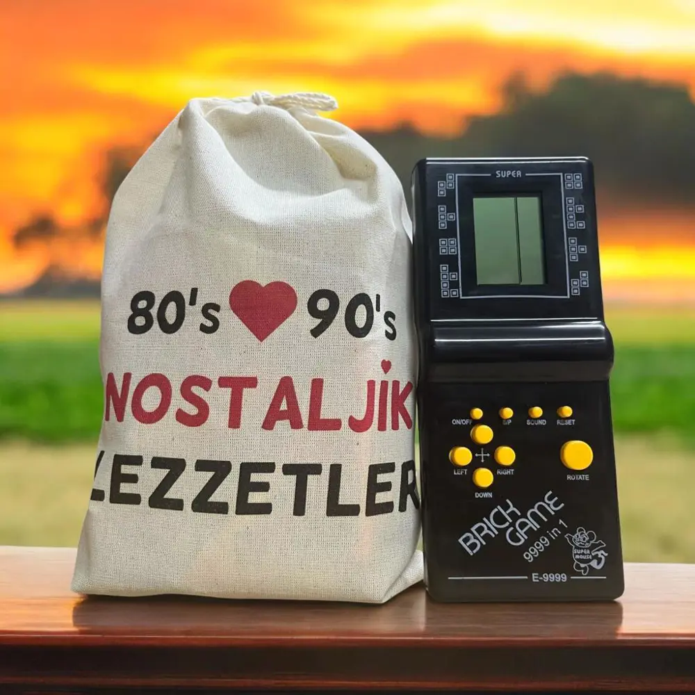 Kese Siyah Tetrisli Nostaljik Hediye Paketi 80'ler 90'lar Kese Siyah Tetrisli Nostaljik Hediye Paketi 80'ler 90'lar