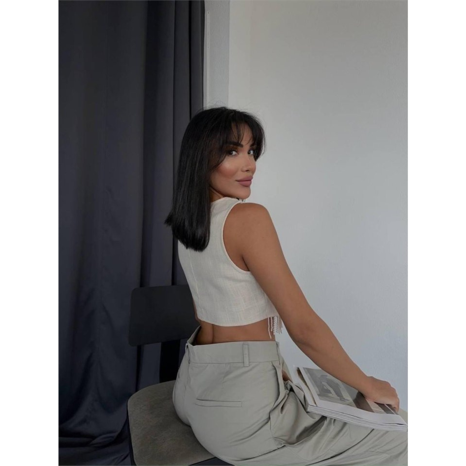 KETEN CROP KOLSUZ BLUZ SALLAMA TAŞLI - Ham