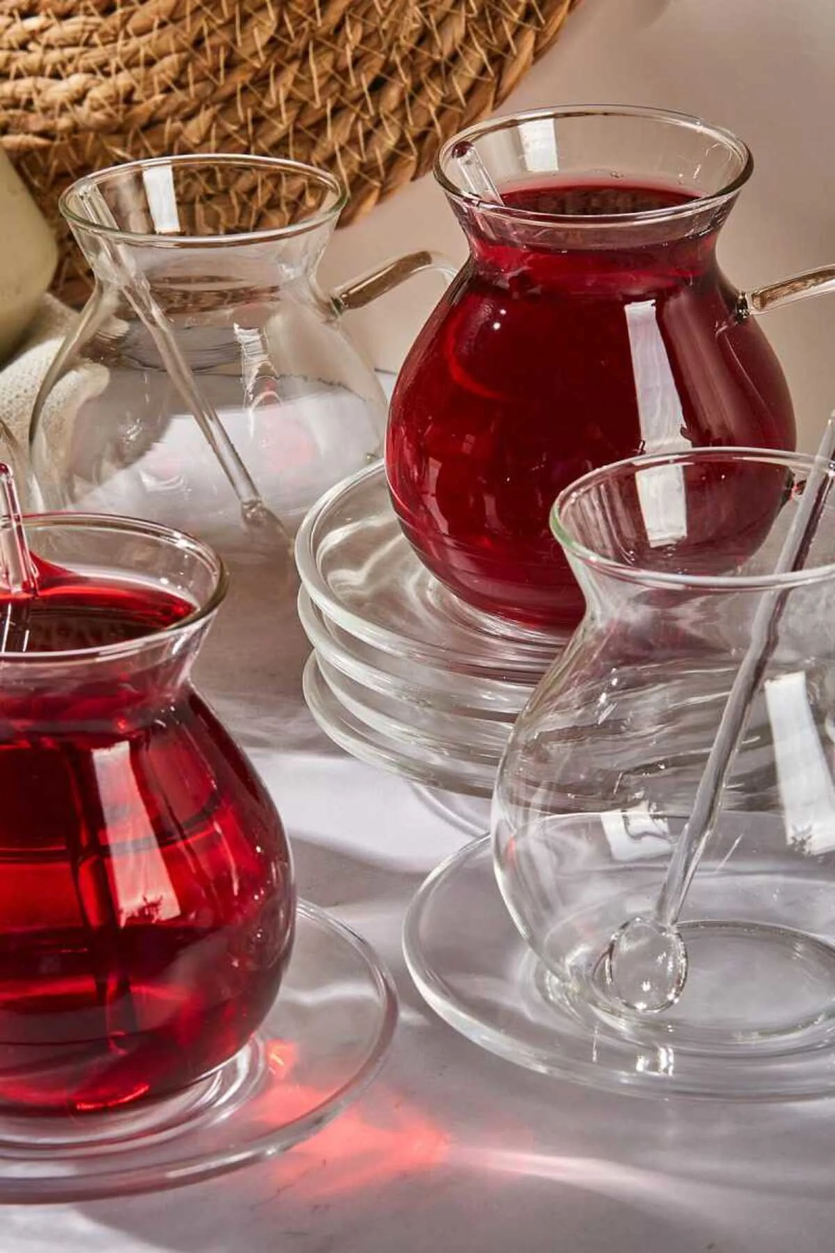 Keyfi Ala 18 Parça Cam Tabaklı 200 ml Çay Seti PER16475