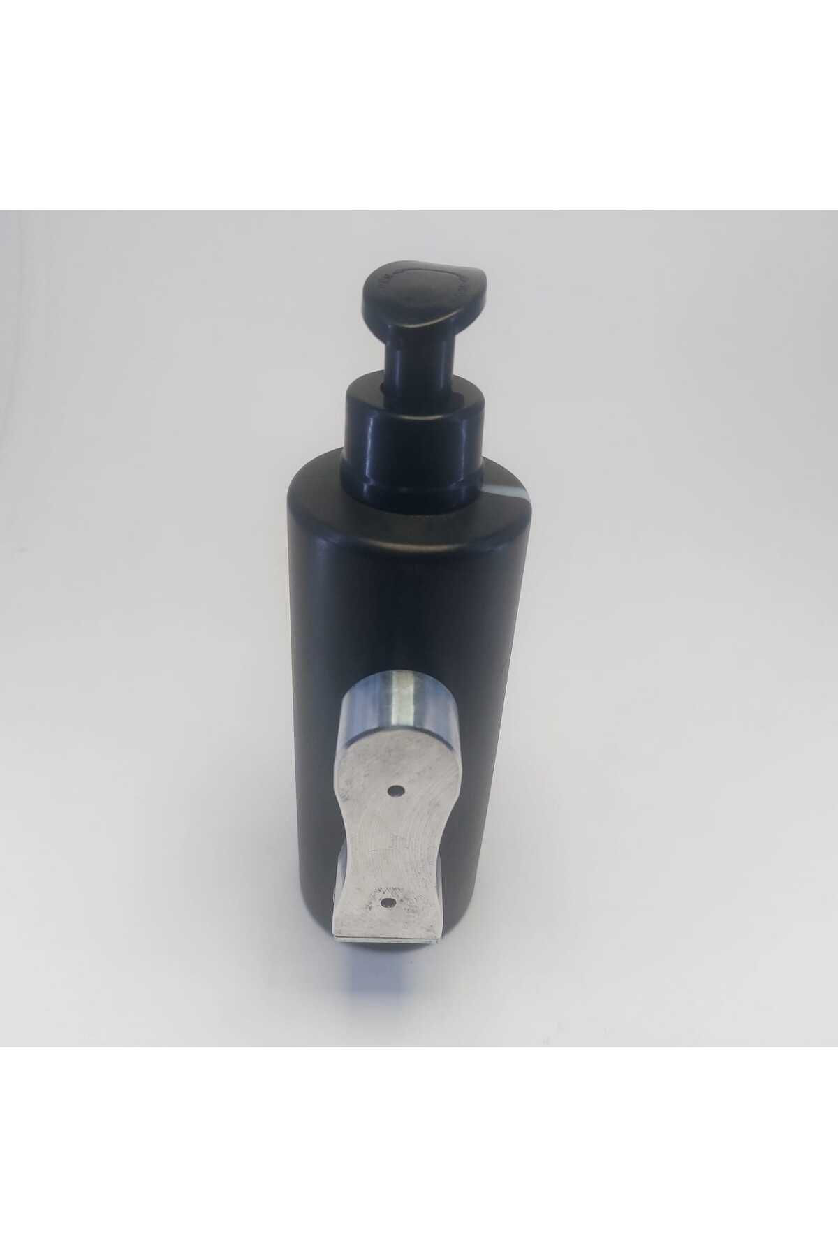 Saçlı Kilitli Kapak Metal Askı Aparatı Dahil Pompalı 350 Ml Saç Kremi O