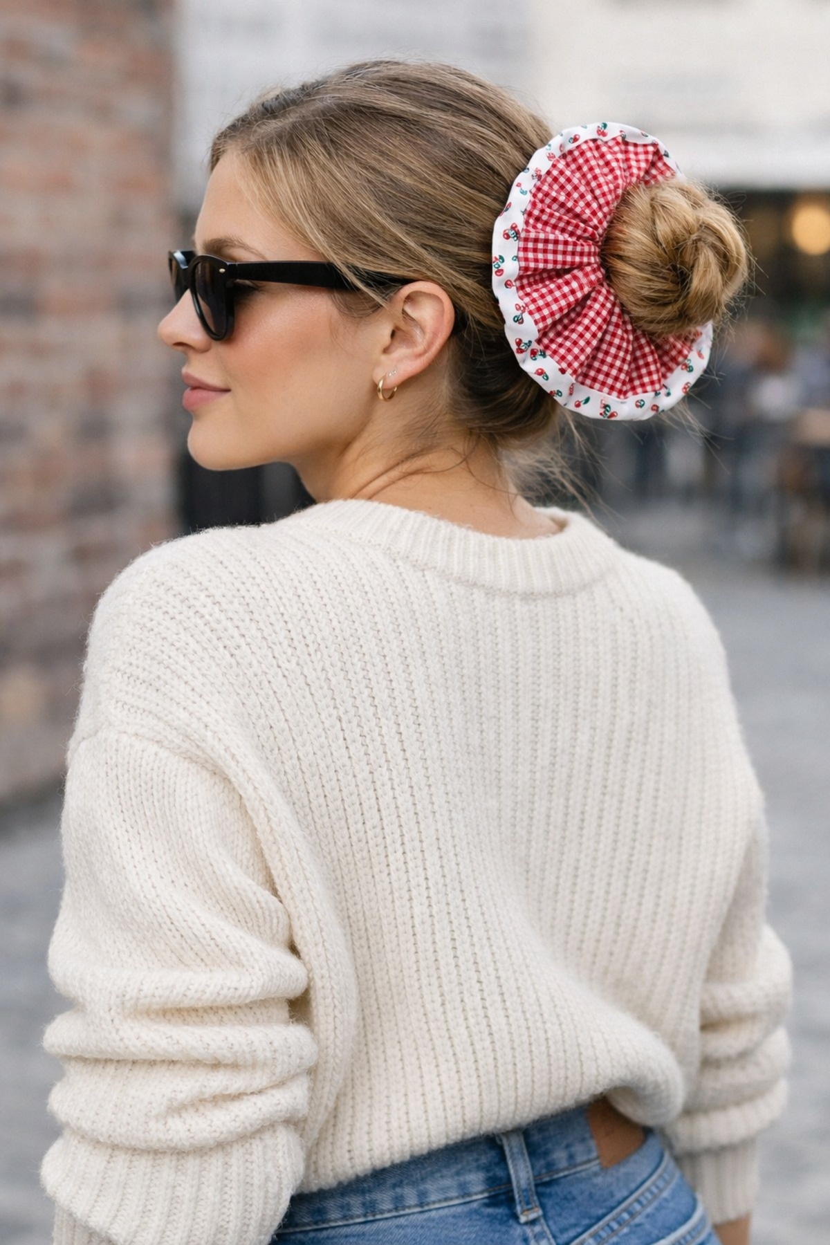 Kiraz Kenarlı Pötikare Kırmızı Scrunchie Lastik Toka