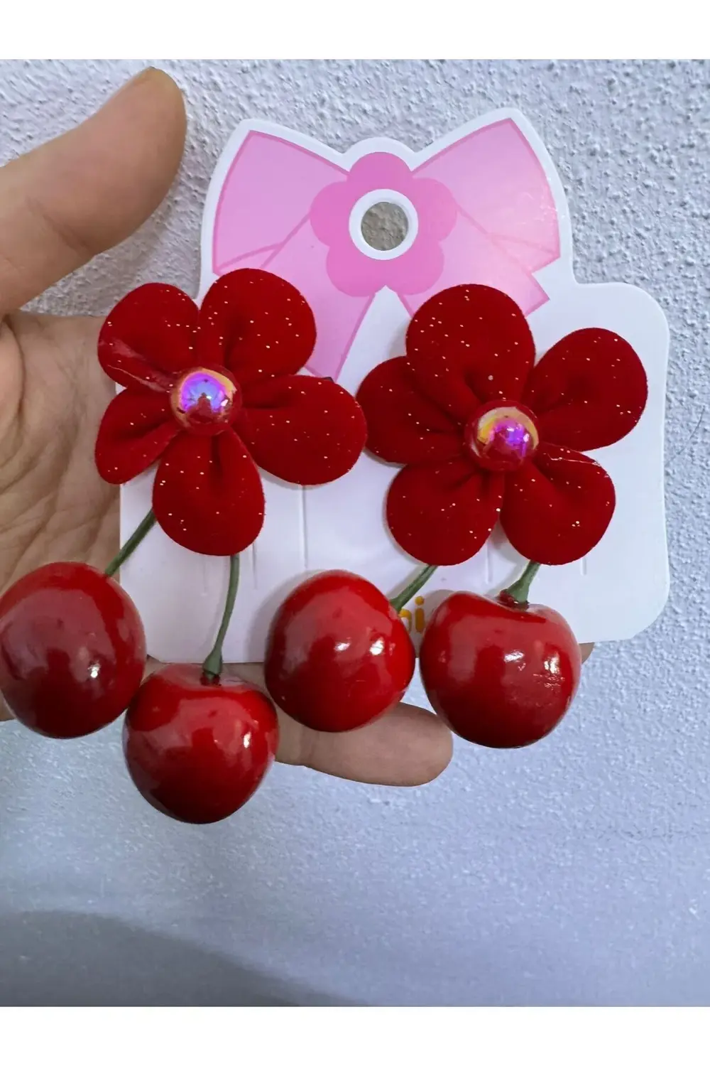 kirazli çiçekli 2 adet yan pensli çocuk toka