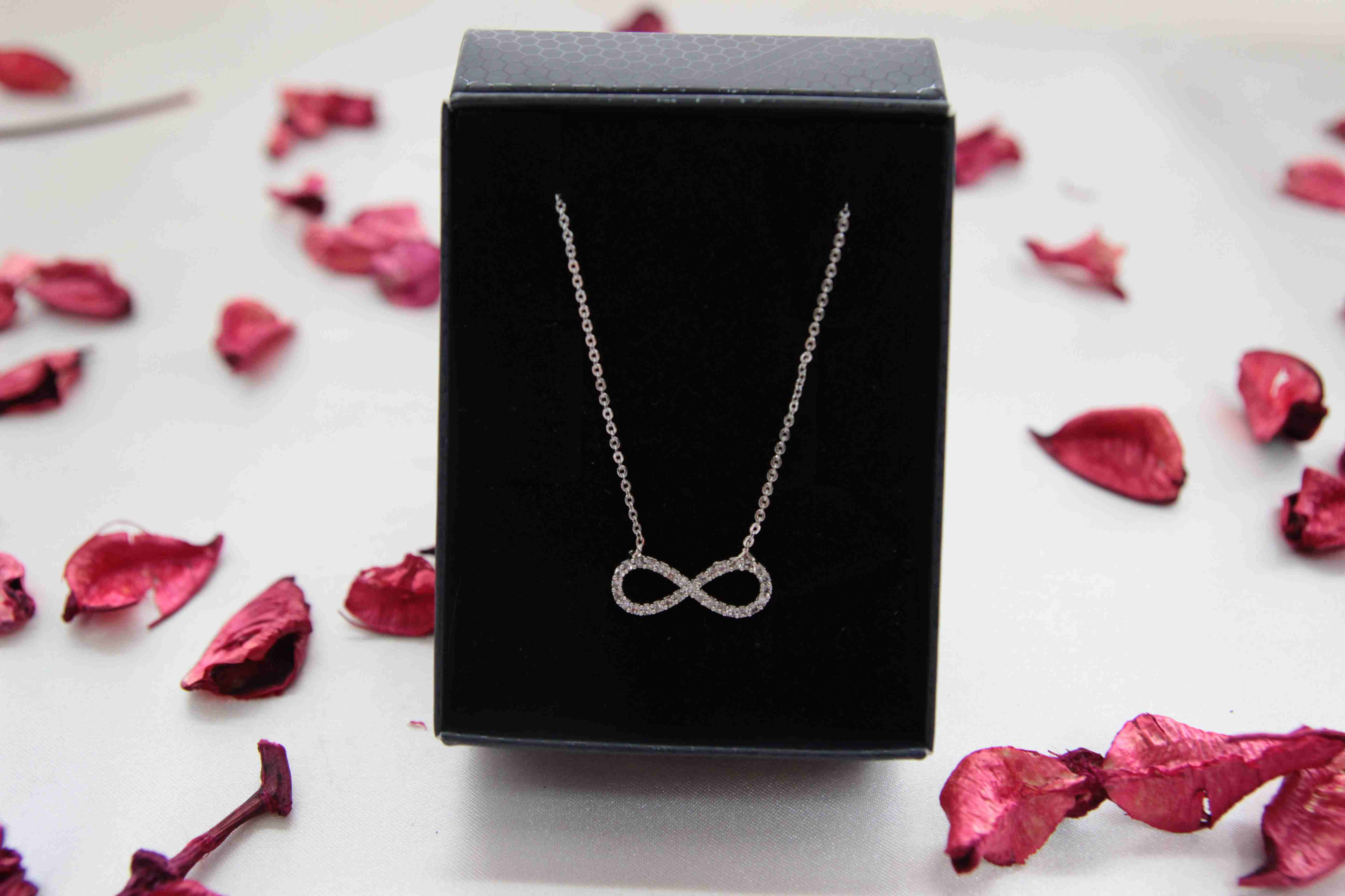 Home Kirby Temalı Yastık Sonsuzluk Kolye Ve Sevgili Temalı Kupa Bardak Sevgiliye Hediye