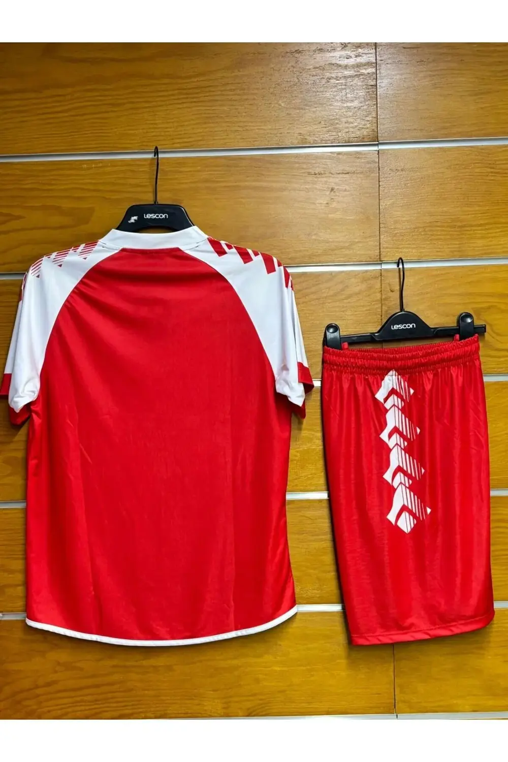 Kırmızı-Beyaz Forma Takımı (İsim ve Numara Yazılır) K0176-2XL