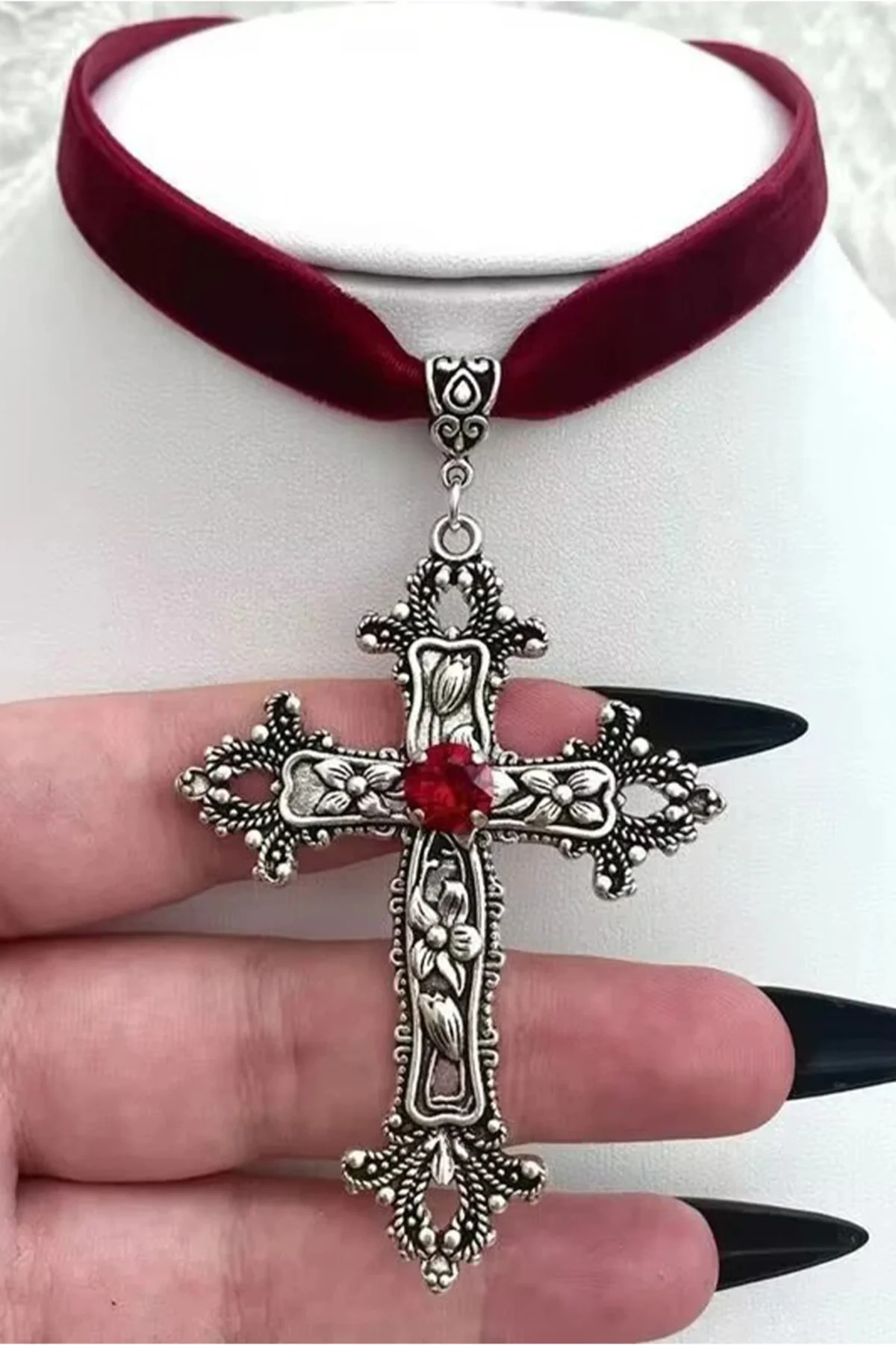 Kırmızı Gothic Cross Vintage Kadife Tasma