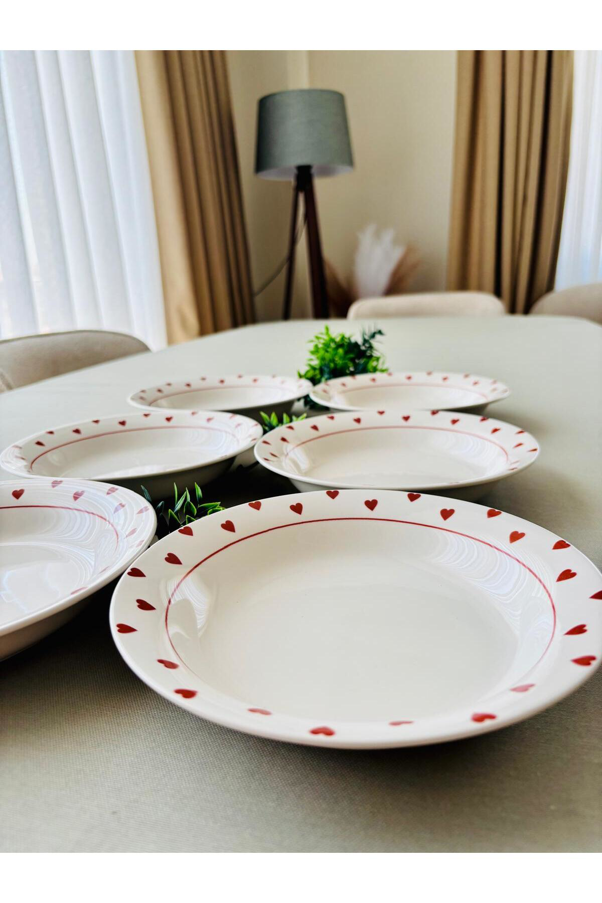 Kırmızı Kalp Model 6 Adet Modern Yemek Tabağı