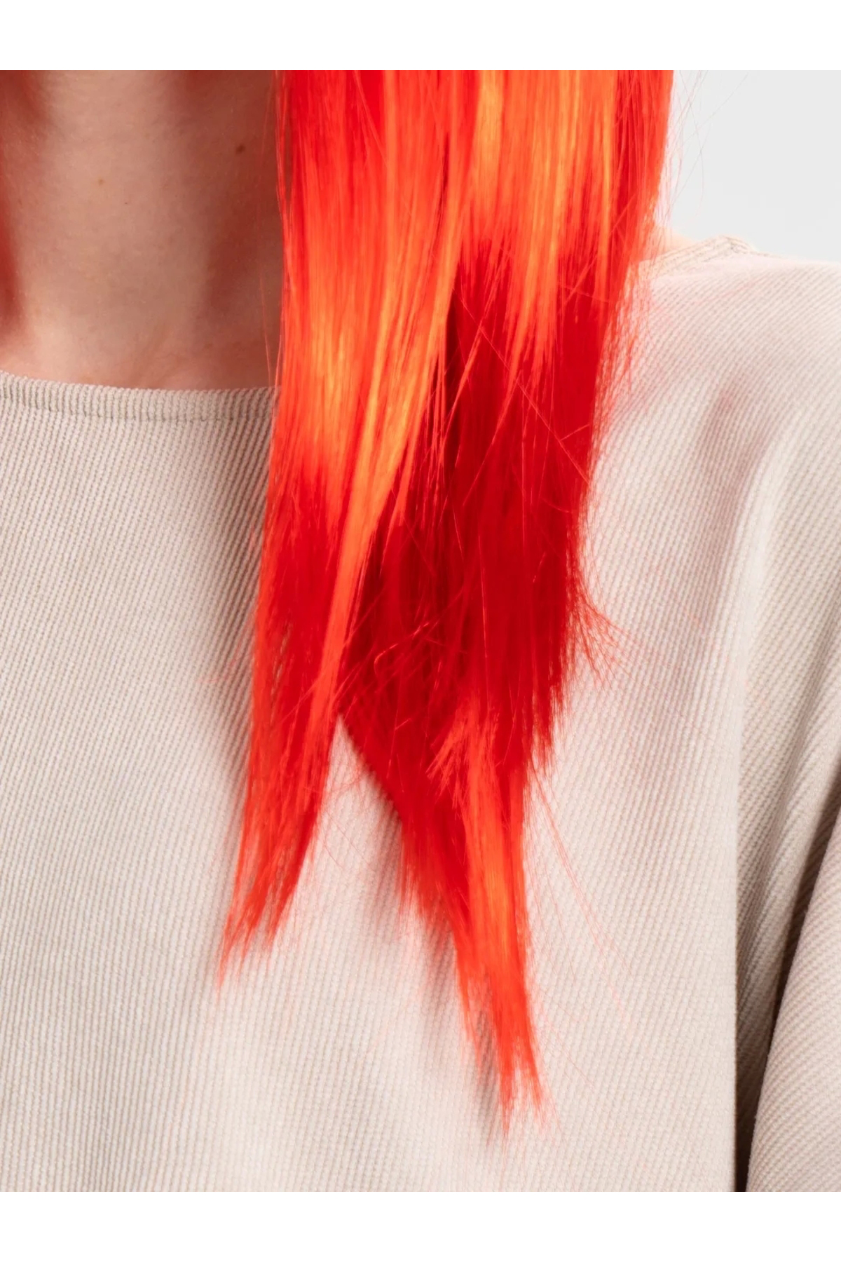 	 Yuba Avm Kırmızı Renk Uzun Düz Parti Peruğu