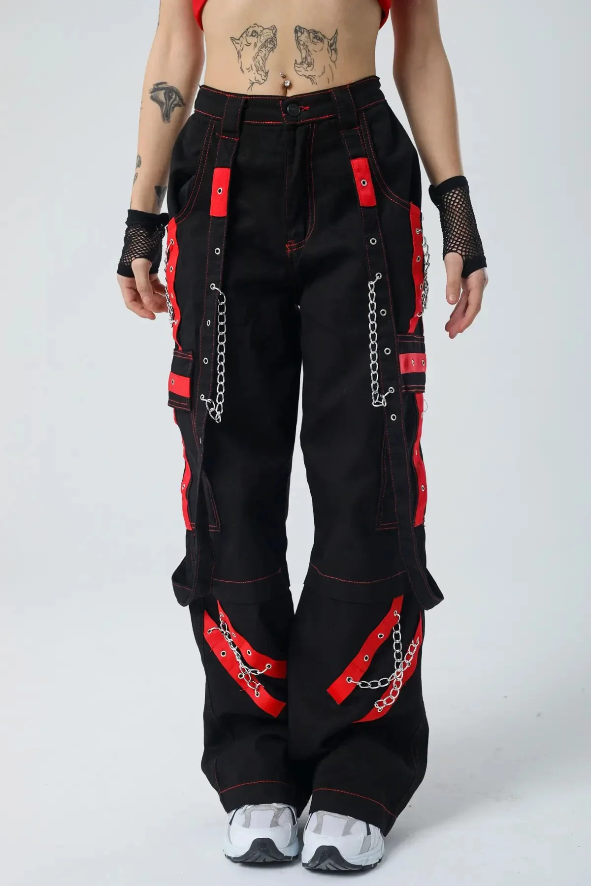 Kırmızı Şerit Detaylı Baggy Cyber-Pants Kırmızı Şerit Detaylı Baggy Cyber-Pants