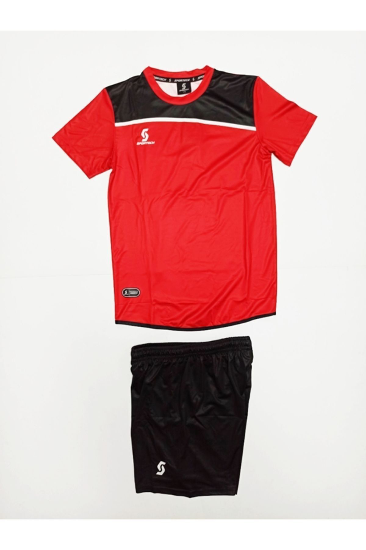Sportech Kırmızı-Siyah Forma Takımı K0136 (Tek Kelime İsim Ve Numara Yazil