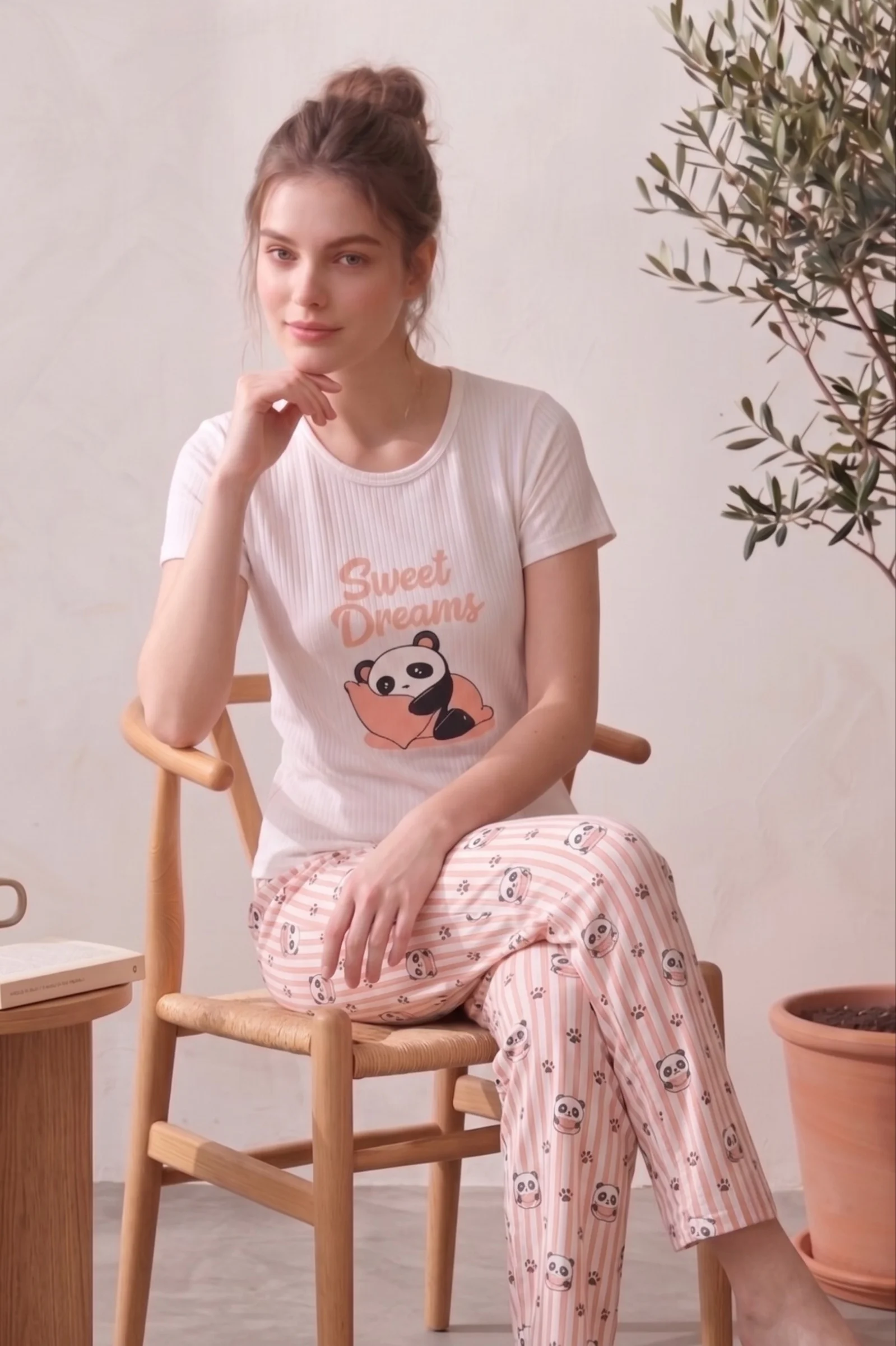 Kısa Kollu Desenli Yazlık Kadın Pijama Takımı, Yavruağzı, 3XL Kısa Kollu Desenli Yazlık Kadın Pijama Takımı, Yavruağzı, 3XL Fiyatı, Yorumları ve Özellikleri