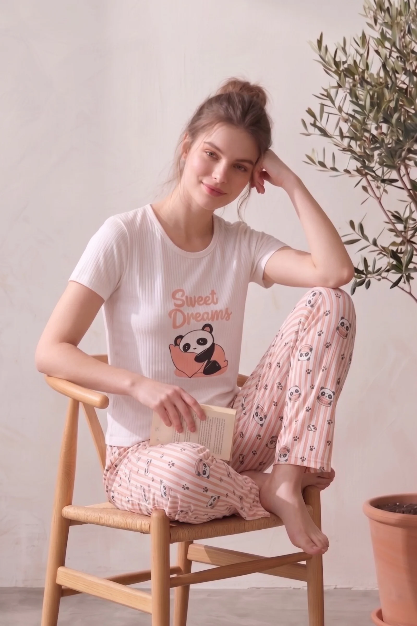 Kısa Kollu Desenli Yazlık Kadın Pijama Takımı, Yavruağzı, 3XL Kısa Kollu Desenli Yazlık Kadın Pijama Takımı, Yavruağzı, 3XL Fiyatı, Yorumları ve Özellikleri