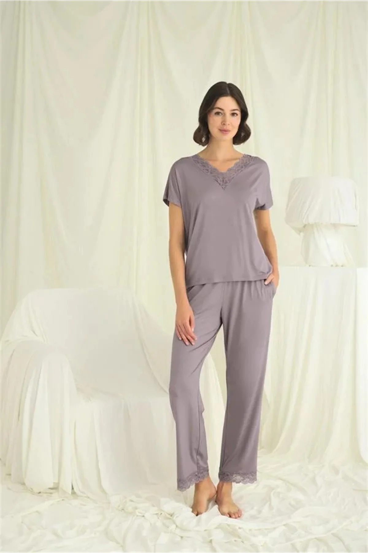 Kısa Kollu V Yakalı Dantelli Pijama Takımı Fiyatı, Yorumları ve Özellikleri